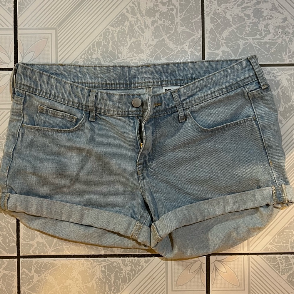 H&M divided skinny low waist light blue shorts size: 38